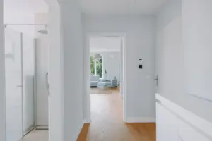 Lichtdurchflutet und energieeffizient: 2-Zimmer Wohnung im Roten Feld