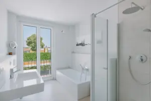 Lichtdurchflutet und energieeffizient: 2-Zimmer Wohnung im Roten Feld