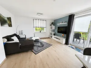 Modernes und gut vermietetes Zweifamilienhaus