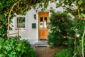 Schickes Stadthaus mit Garten, Kamin und Dachstudio