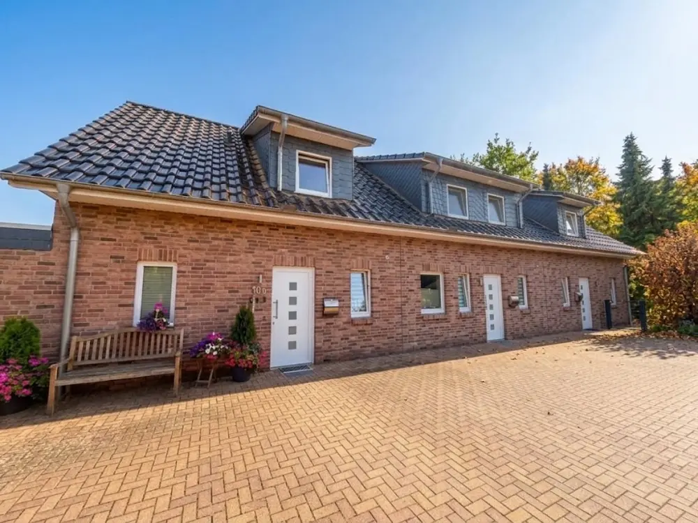 Neuwertiges Dreifamilienhaus, Baujahr 2012