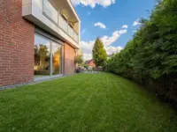 Garten mit Terrasse